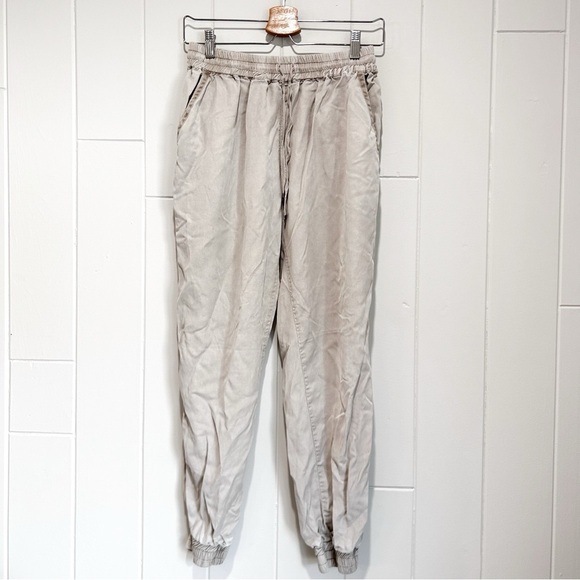 YFB Young Fabulous & Broke 100% Tencel Light Beige Joggers - Picture 2 of 5